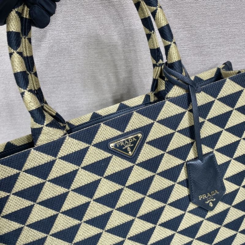 Pra*a tote bags